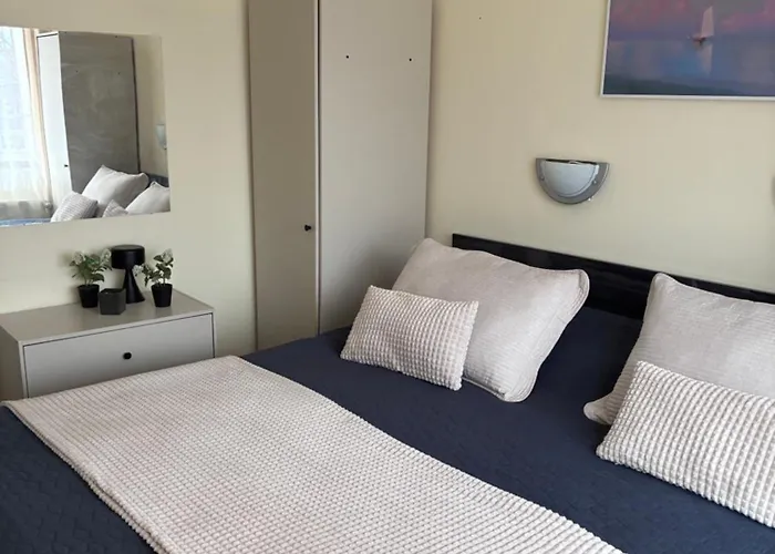 At The Foot Of Pirin Apartman *