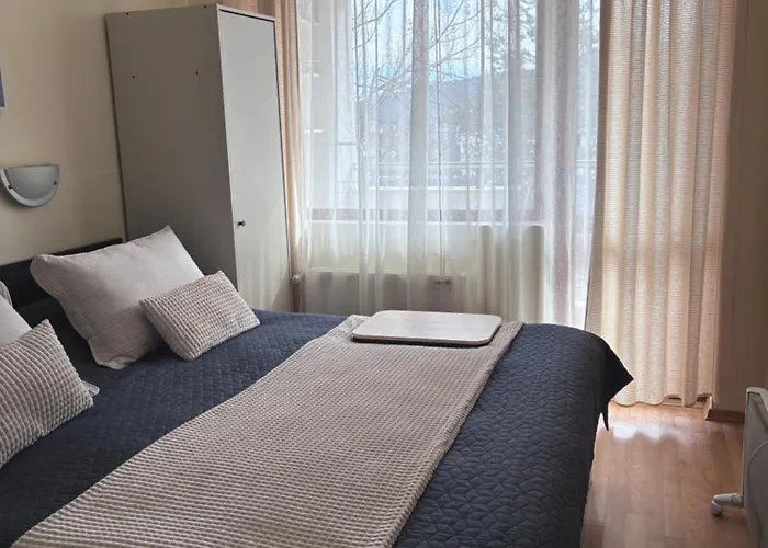 At The Foot Of Pirin 班斯科